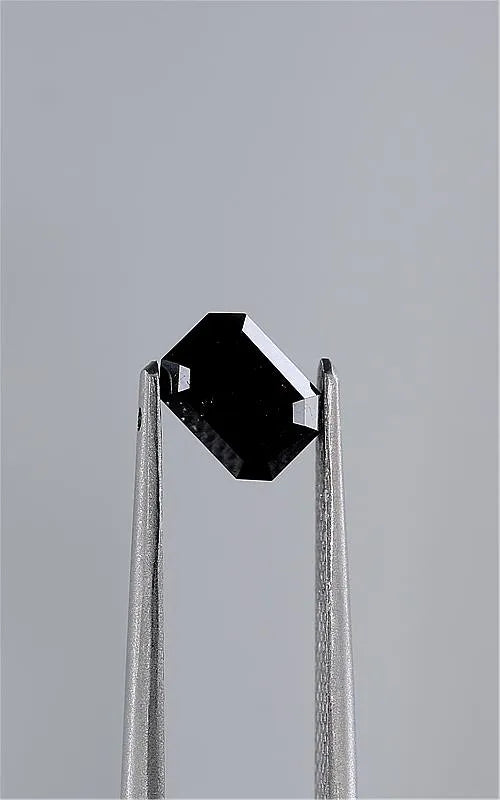 1.32ct Emerald Natural Diamond (Colour Fancy Black, Clarity VVS2, Cut EX, GIA Certified)